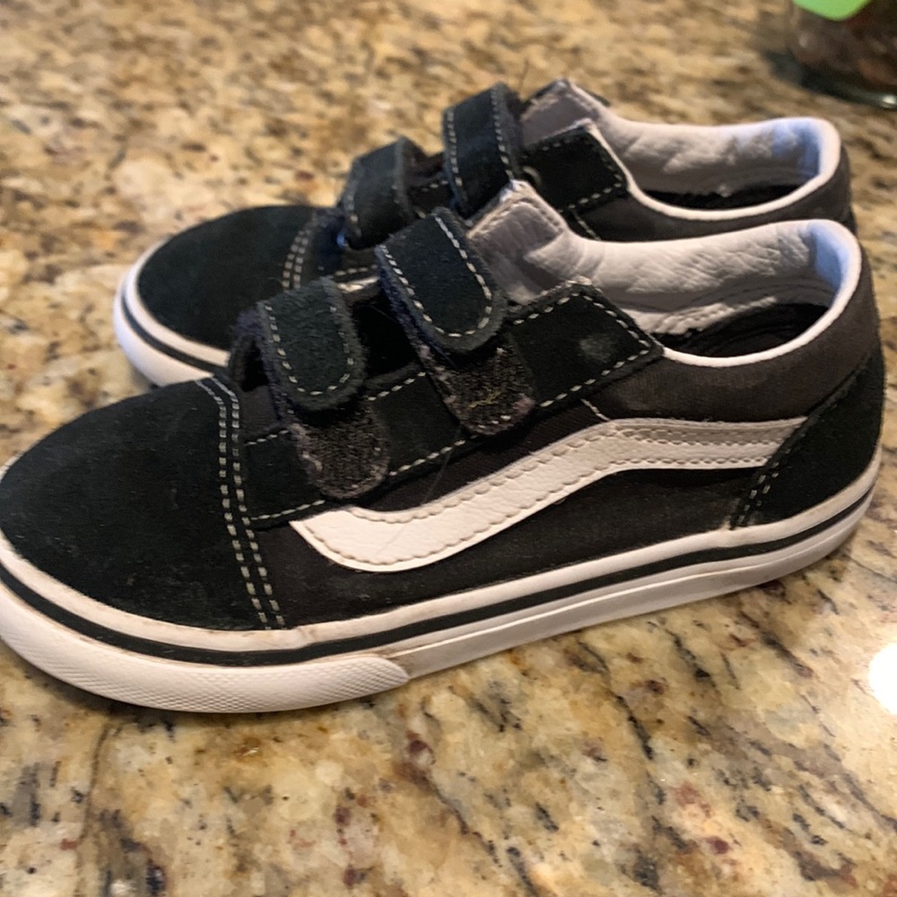 Vans old skool toddler size 10